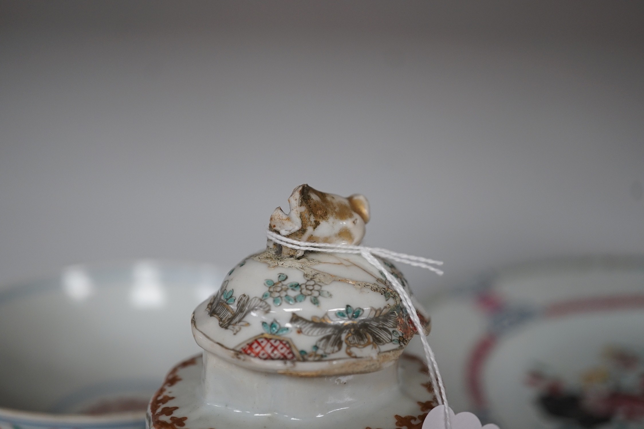 A Chinese famille rose plate, pair of celadon dishes, tea canister, etc. (6), largest plate 28.5cms diameter